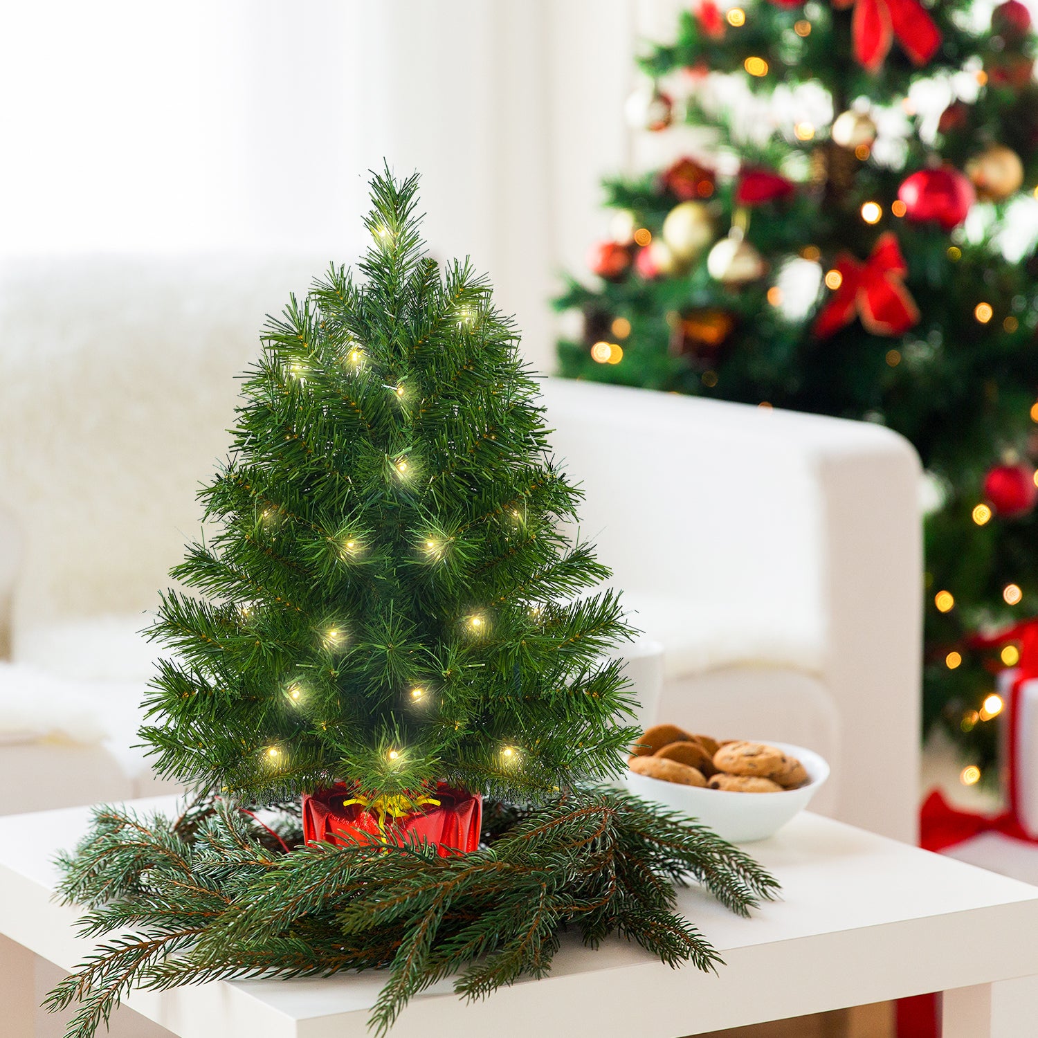 Makeatree Tabletop Christmas Tree 2ft Pre-Lit - Mini Artificial Xmas Tree with 50 LED Lights (SUS20T-75T-50L)